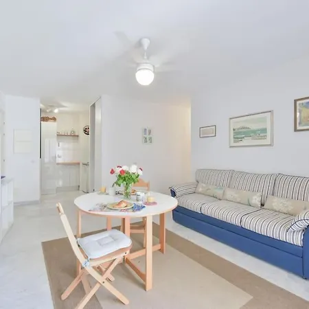 Palm Royal - For 4 With Balcony - 5 Minutes From The Appartement