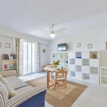 Lejlighed Palm Royal - For 4 With Balcony - 5 Minutes From The