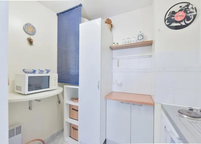 Palm Royal - For 4 With Balcony - 5 Minutes From The * אנטיב