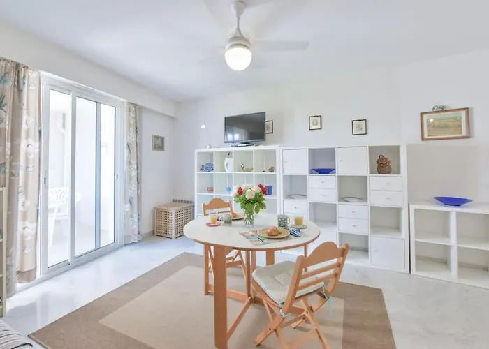 Palm Royal - For 4 With Balcony - 5 Minutes From The Lejlighed