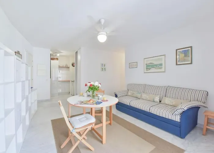 Palm Royal - For 4 With Balcony - 5 Minutes From The דירה